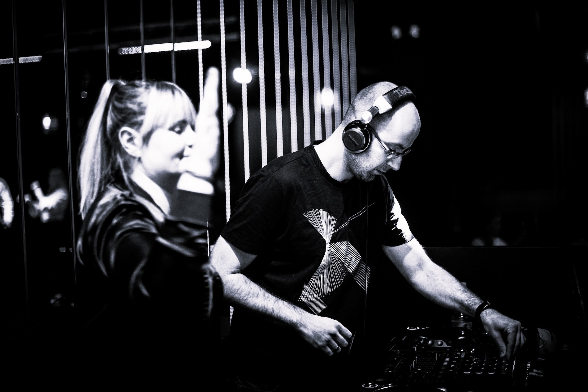 Lightning vs. Waveband – Trance Delight