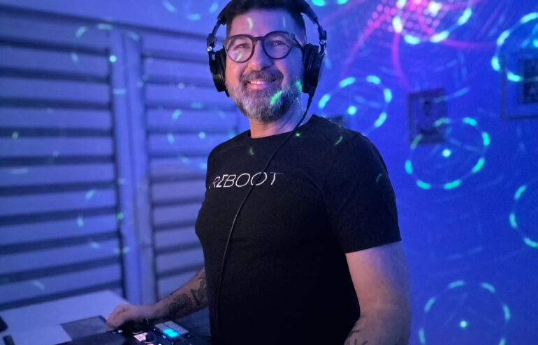 R3BOOT - 1 TRANCE